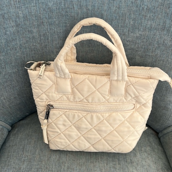 Rae Dunn Handbags - Rae Dunn tore Puffy Quilted mini